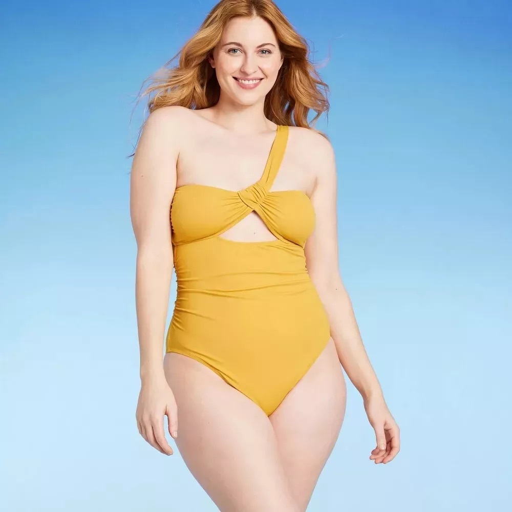 Shade & Shore NWT Asymmetric Twist One Piece Swimsuit